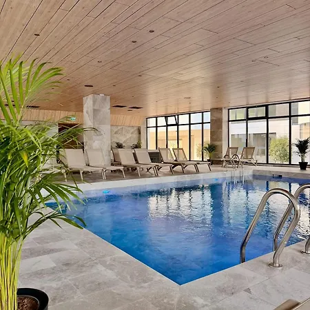 Velvet Breeze In Odyssey Pools And Parking Năvodari