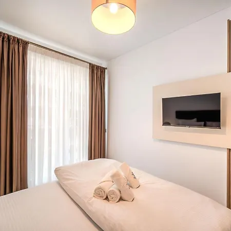 Apartman Velvet Breeze In Odyssey Pools And Parking