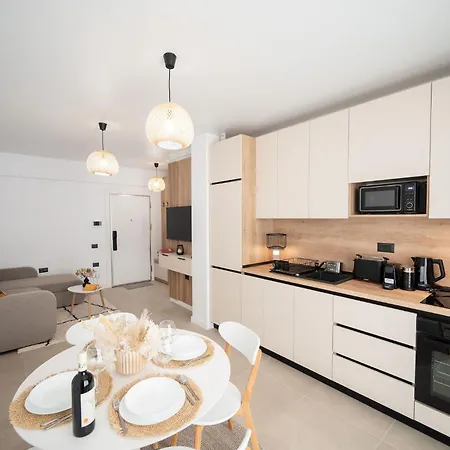 Apartman Velvet Breeze In Odyssey Pools And Parking Năvodari