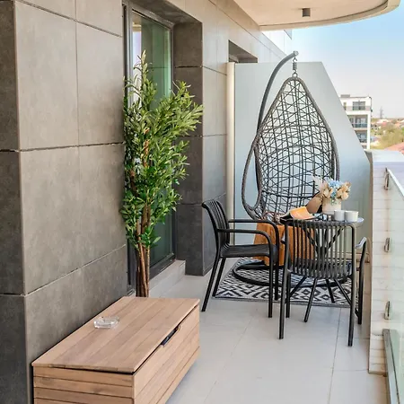 Velvet Breeze In Odyssey Pools And Parking Apartman *