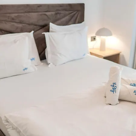 Velvet Breeze In Odyssey Pools And Parking Năvodari