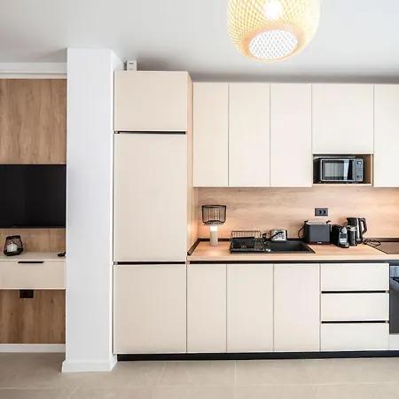 Apartman Velvet Breeze In Odyssey Pools And Parking Năvodari