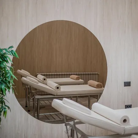 Velvet Breeze In Odyssey Pools And Parking Năvodari
